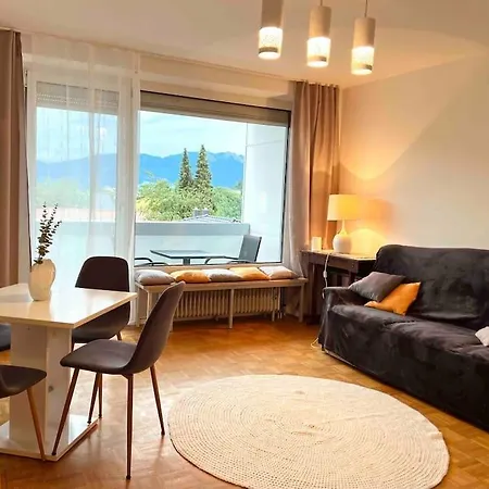 Ferienwohnung Zum Wohlfuehlen Gmunden Exterior photo